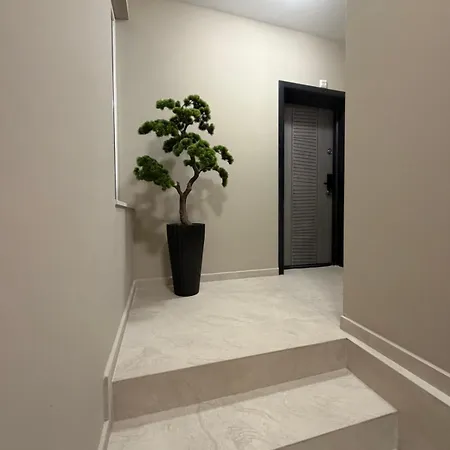 Amaris Saturn Luxury 3-1 With Private Parking * Plovdiv